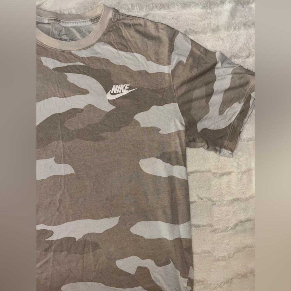 NIKE TSHIRT